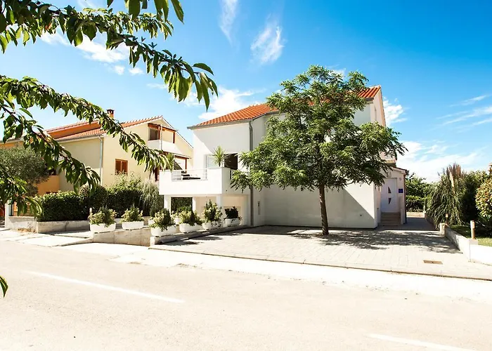 بيت ضيافة Sunny Spell With Free Parking And Garden
