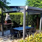 Pensión Sunny Spell With Free Parking And Garden Zadar