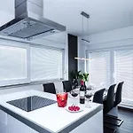 Sunny Spell With Free Parking And Garden