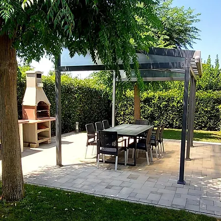 Sunny Spell With Free Parking And Garden Maison d'hôtes